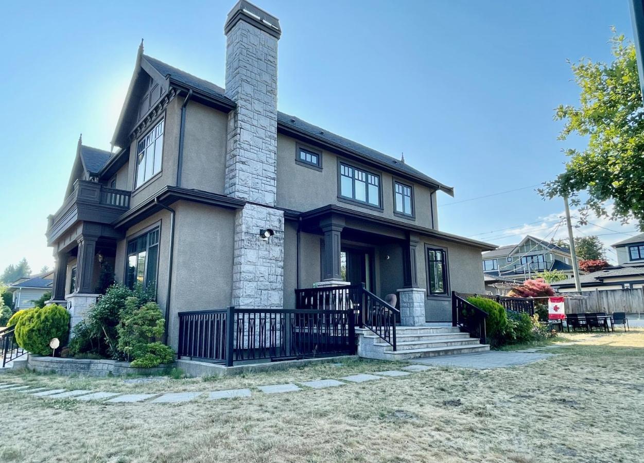 Vancouver Luxury Guesthouse エクステリア 写真
