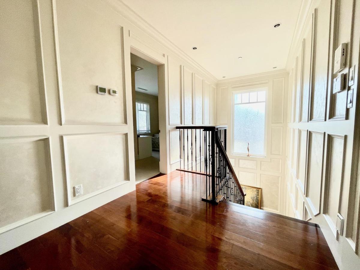 Vancouver Luxury Guesthouse エクステリア 写真